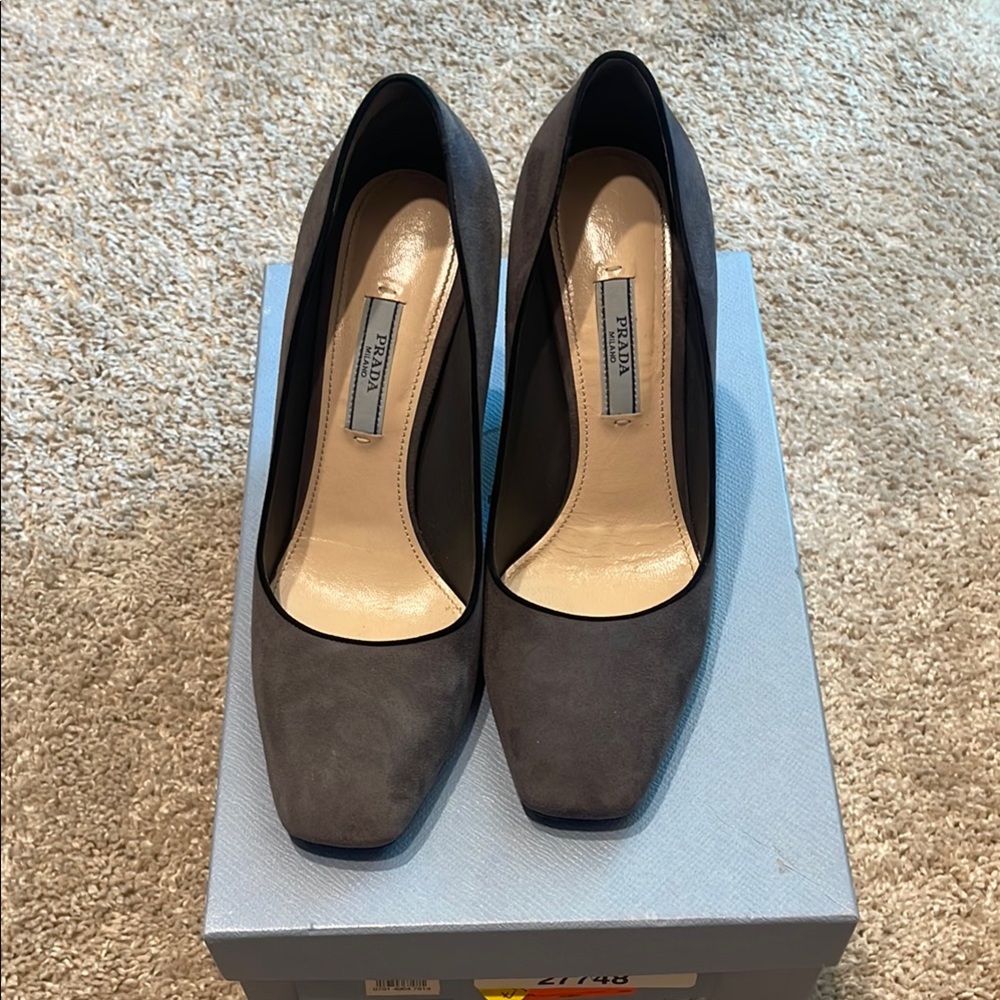 Prada Women's Gray Suede Pumps